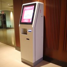 Buy Lcd Display Automatic Ticket Vending Machine Magnetic Card Support online manufacture